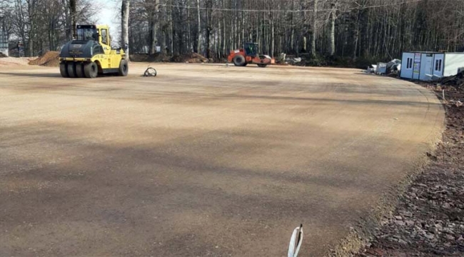 Teleferiğin son durağına otopark ve yol