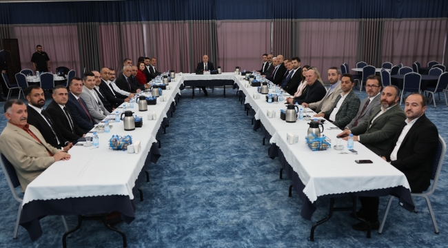 Başkan Bıyık, yeni birim müdürleriyle ilk toplantısını yaptı