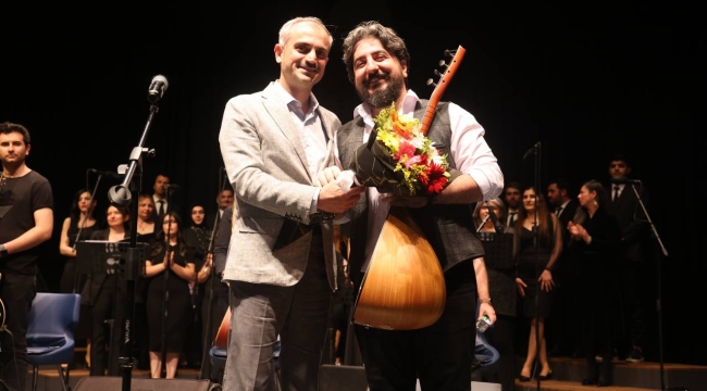 Çayırova Türk Halk Müziği Korosu'ndan muhteşem konser