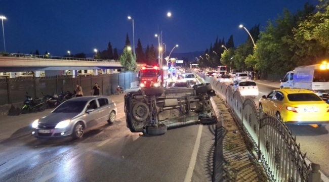 Cip, kaldırımdaki yayalara çarptı: 2 ölü