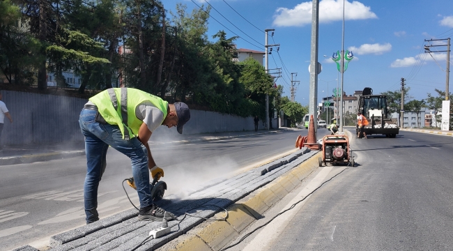 Çayırova'da parklar revize ediliyor