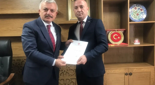 Ali Bıyık, resmen MHP Darıca'nın İlçe Başkanı oldu