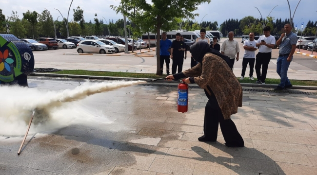 İtfaiyeden kongre merkezi personeline eğitim