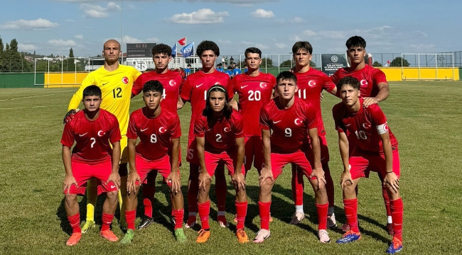 U17 Milli Takımımız, Darıca'da oynadığı karşılaşmada Azerbaycan'ı 4-0 mağlup etti!