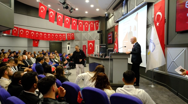 Emlak Kulübü'nden " Durgun Piyasalarda Durmayan Emlakçı " semineri