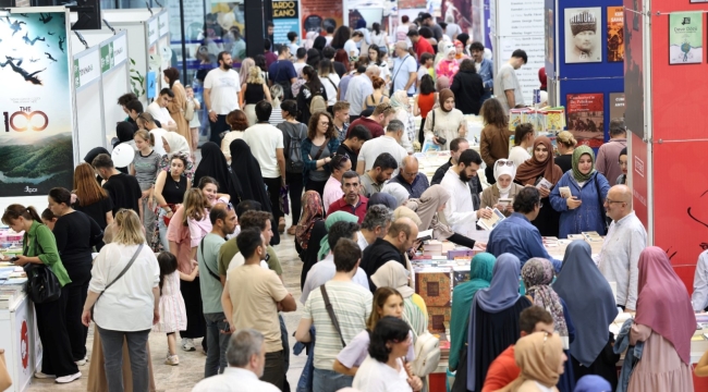 Kitap Fuarına ilgi salonlara sığmıyor