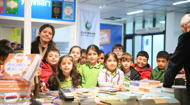 Çayırovalı minikler, kitap günlerinde çok mutlu  