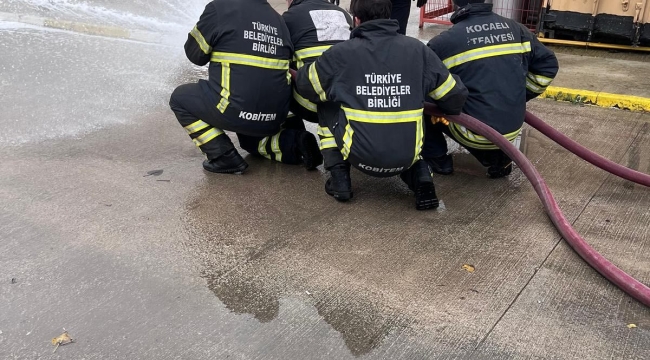 Tuzla Kent Konseyi'ne gönüllü itfaiyecilik eğitimi