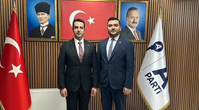 CHP Darıca'dan Anahtar Parti Darıca'ya 'hayırlı olsun' ziyareti 