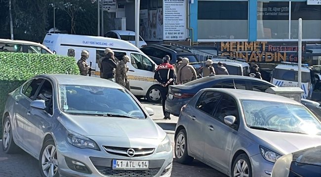 Gebze'de rehine krizi: Bir kişiyi vuran şahıs, çok sayıda kişiyi de rehin aldı!