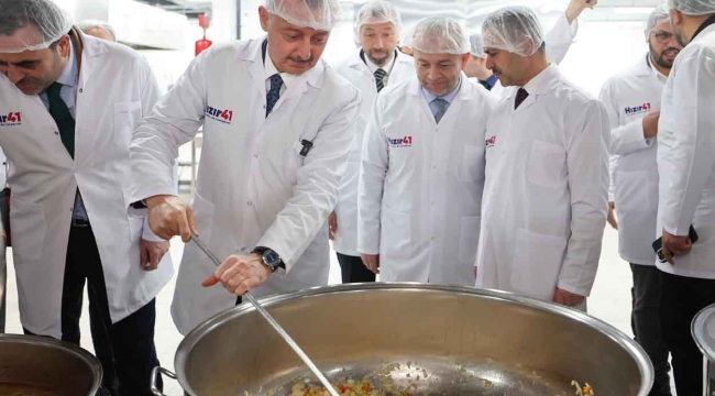 Her gün 1000 ihtiyaç sahibine yemek