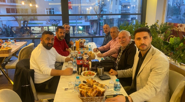 Başkan Poyraz, Darıca G.B altyapı antrenörleri ile iftarda buluştu