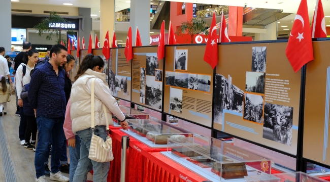 Çanakkale Sergisi, Gebze Center'da ziyaretçileriyle buluştu