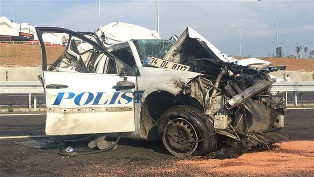 Osmangazi Köprüsü'nde trafik kazası: 1 polis şehit