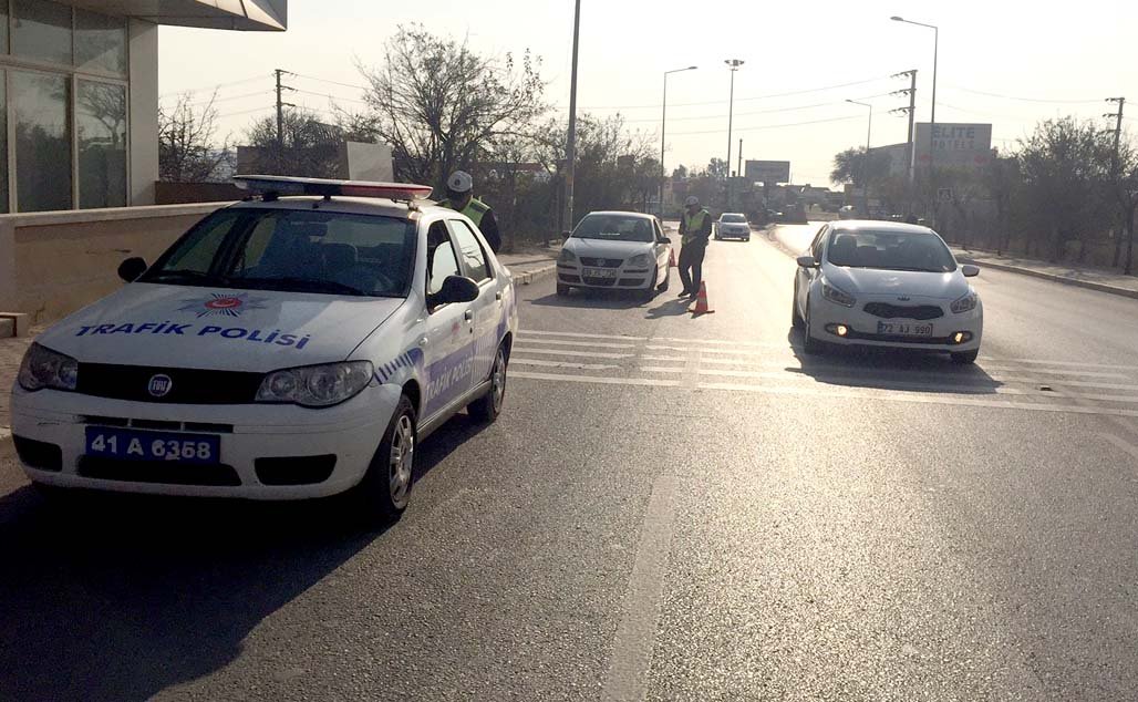 Darıca Emniyeti'nin uygulamaları devam ediyor