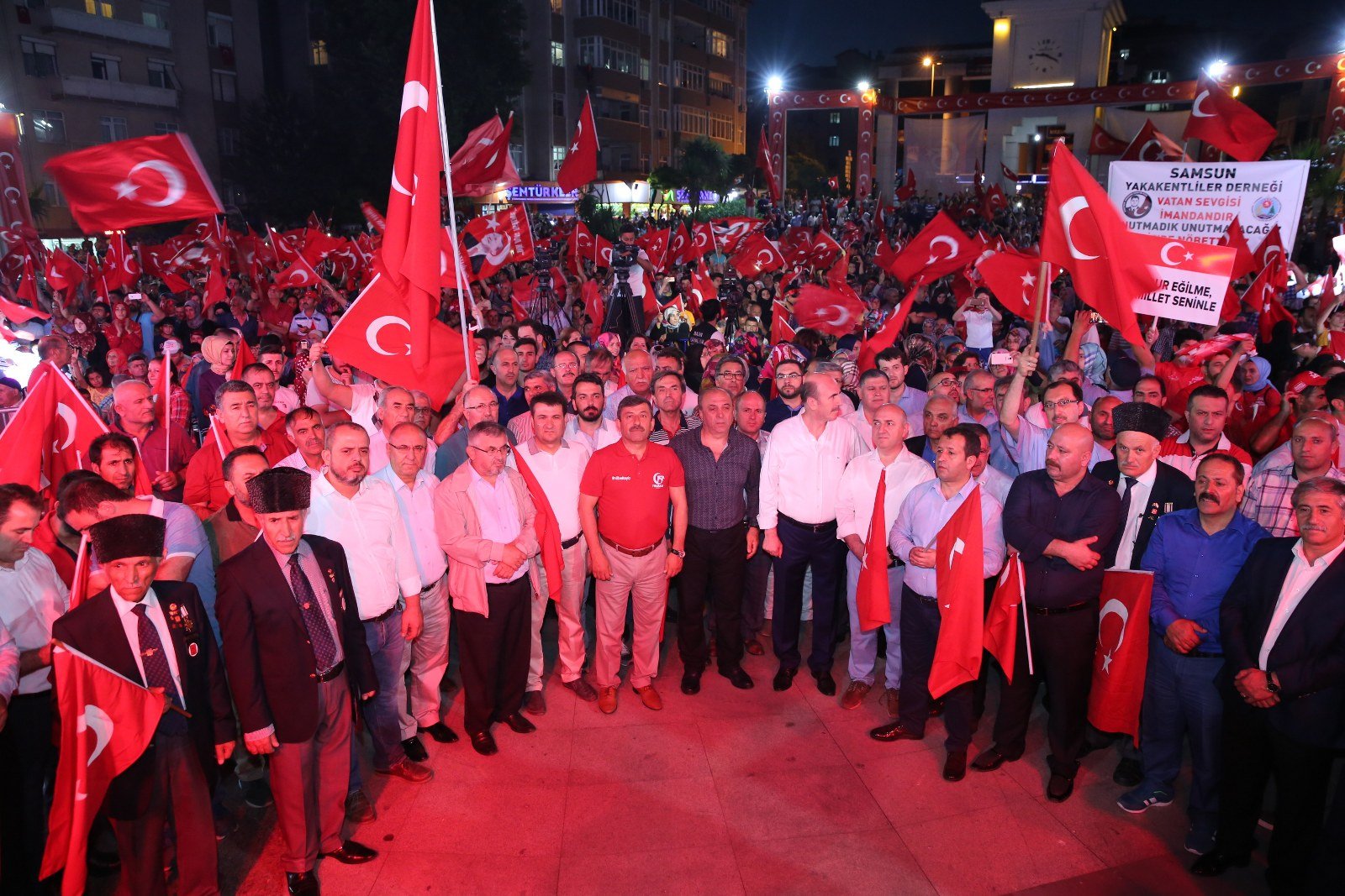 Darıca, 15 Temmuz'da tek yürek oldu!