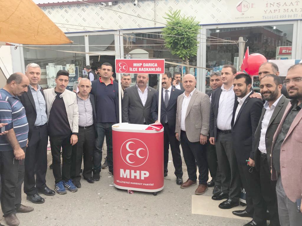 Darıca'da Cumhur İttifakı, MHP standında buluştu