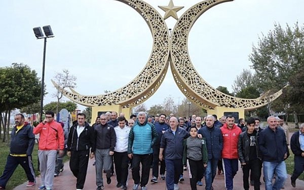 Karaosmanoğlu, Sabah yürüyüşü için Darıca'yı seçti