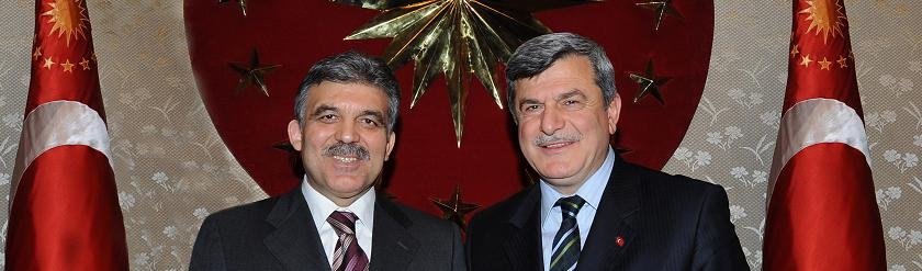  Cumhurbaşkanı Gül'den Karaosmanoğlu'na davet