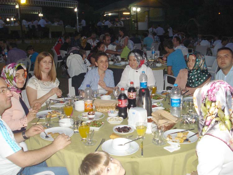 Geleneksel iftar sofrasında buluşturdu