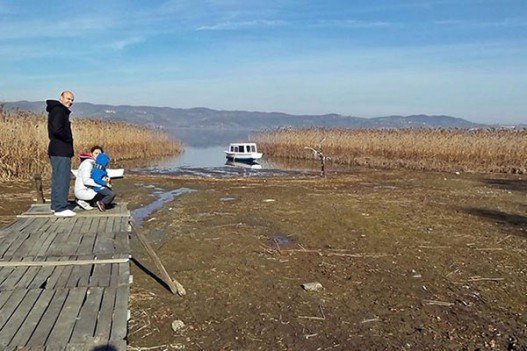 Sapanca Gölü can çekişiyor