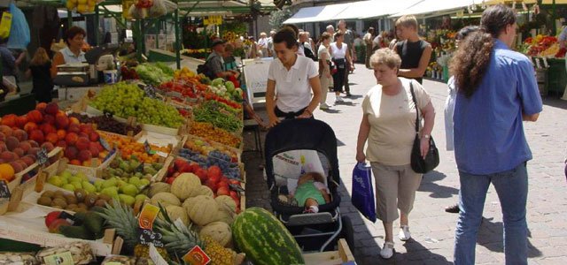  Pazartesi Pazar kurulacak mı?