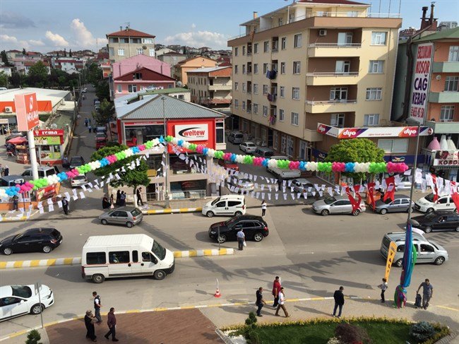 Darıca'da trafik ve park sorunu gün geçtikçe büyüyor!